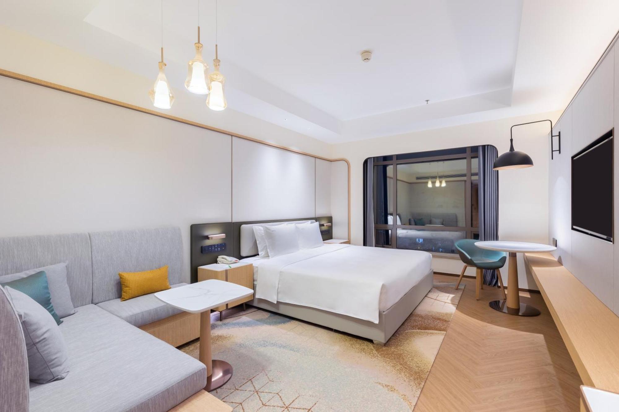 Holiday Inn Chongqing Guanyinqiao By Ihg Екстериор снимка